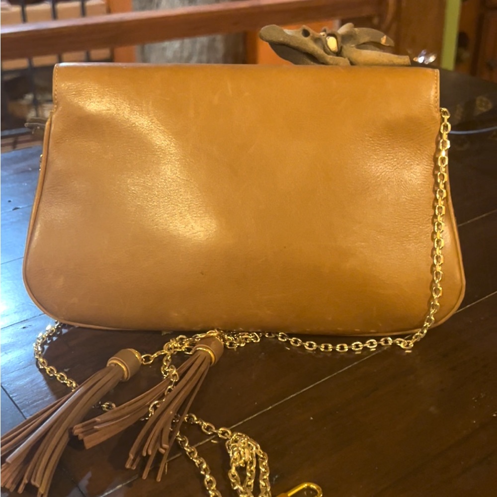 ❗️SOLD❗️Gucci Clutch😍Beautiful very unique Piece vintg great cond 11”x6.5😍😍 - Picture 12 of 16